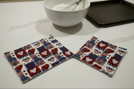 Quilted Cotton Hot Pads Set in Patriotic Charm